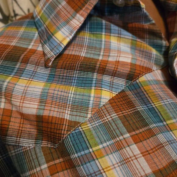 Last Chance! VINTAGE - JC Penny plaid cotton snap-up shirt - Picture 7 of 10